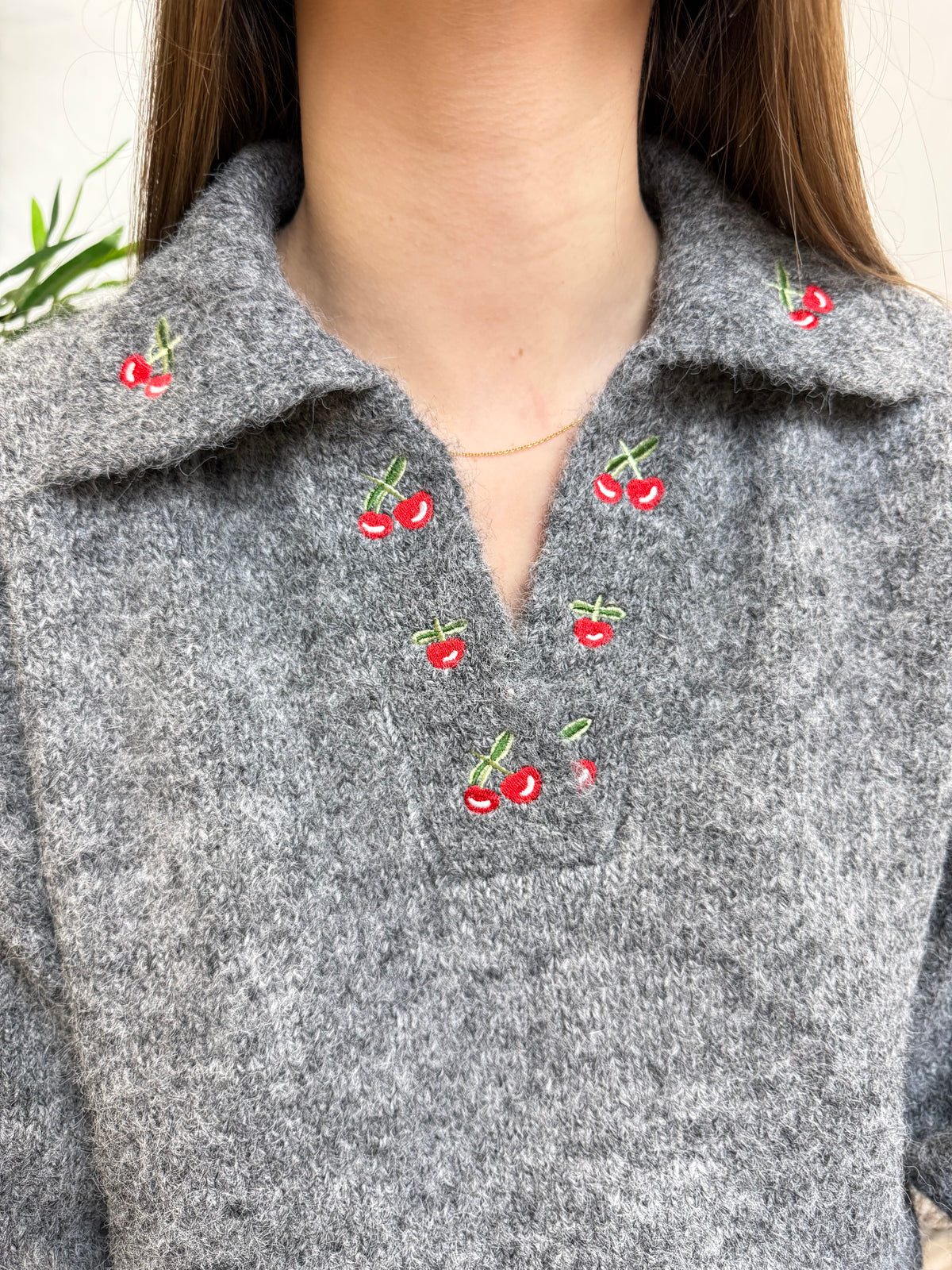 Pull à motifs cerises