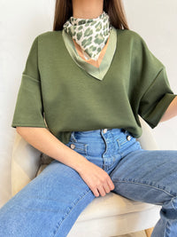 T-shirt avec foulard(précommande)