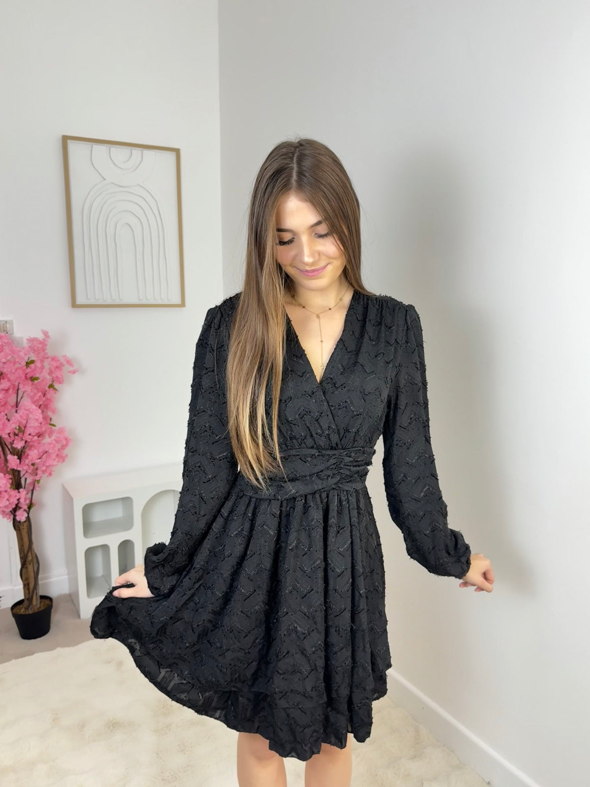 Robe noir (contient des coques)