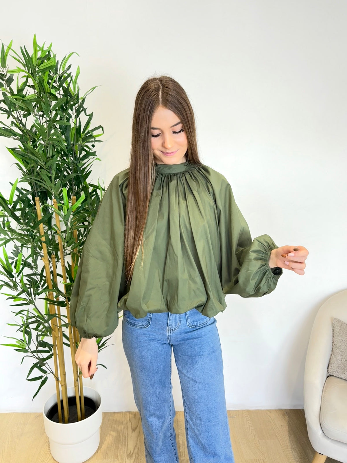 Blouse avec noeud kaki