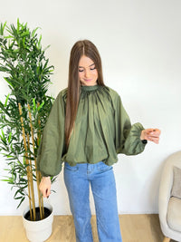 Blouse avec noeud kaki