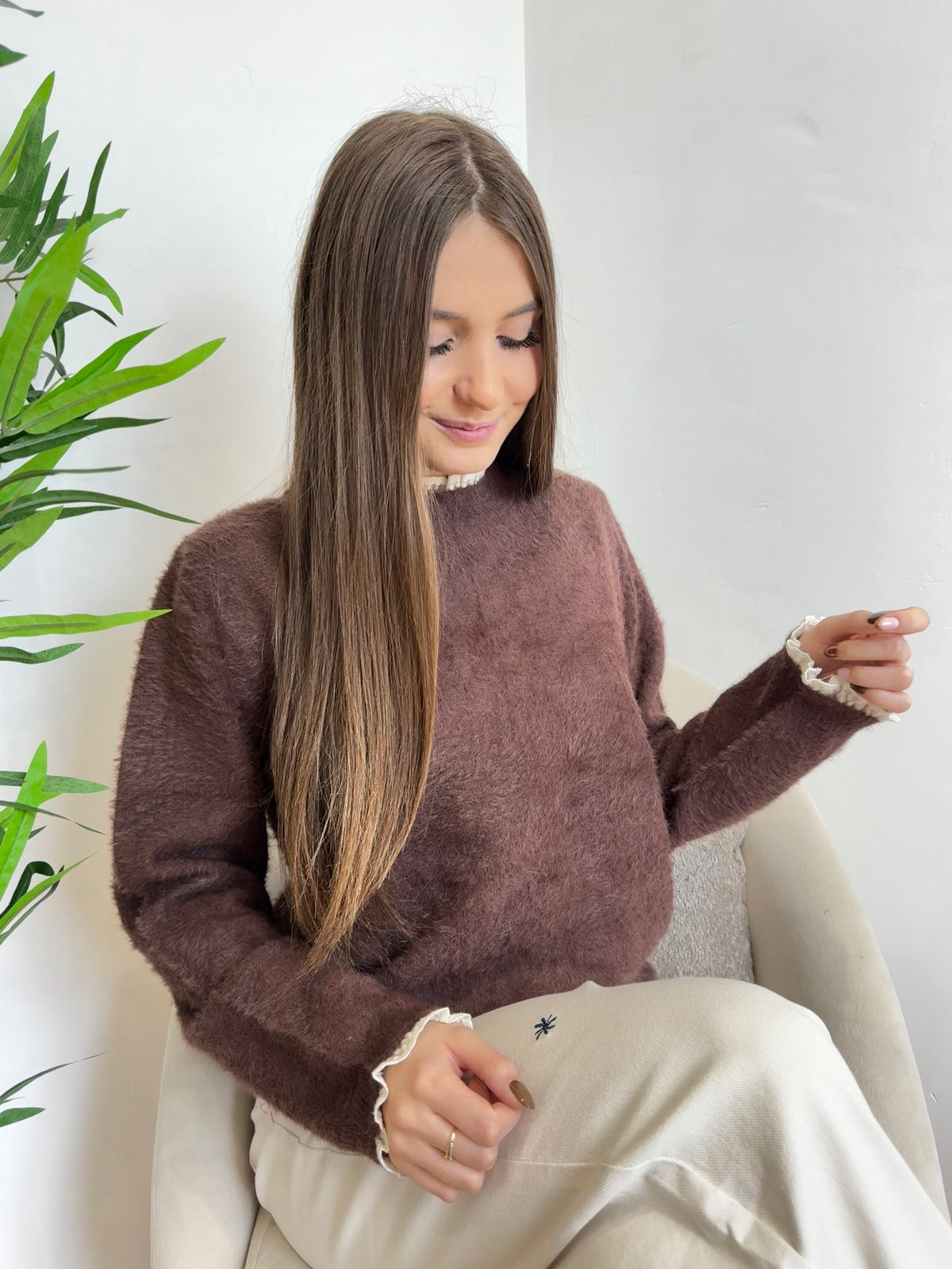 Pull avec col dentelle