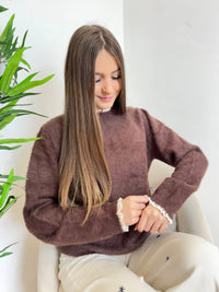 Pull avec col dentelle