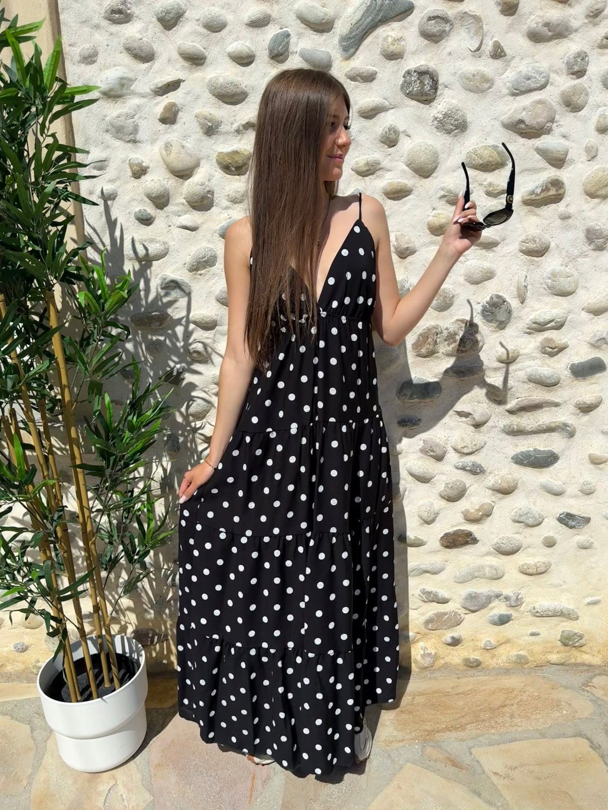 Robe à pois noir