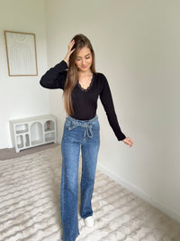 Jeans à strass ( vendu avec la ceinture )